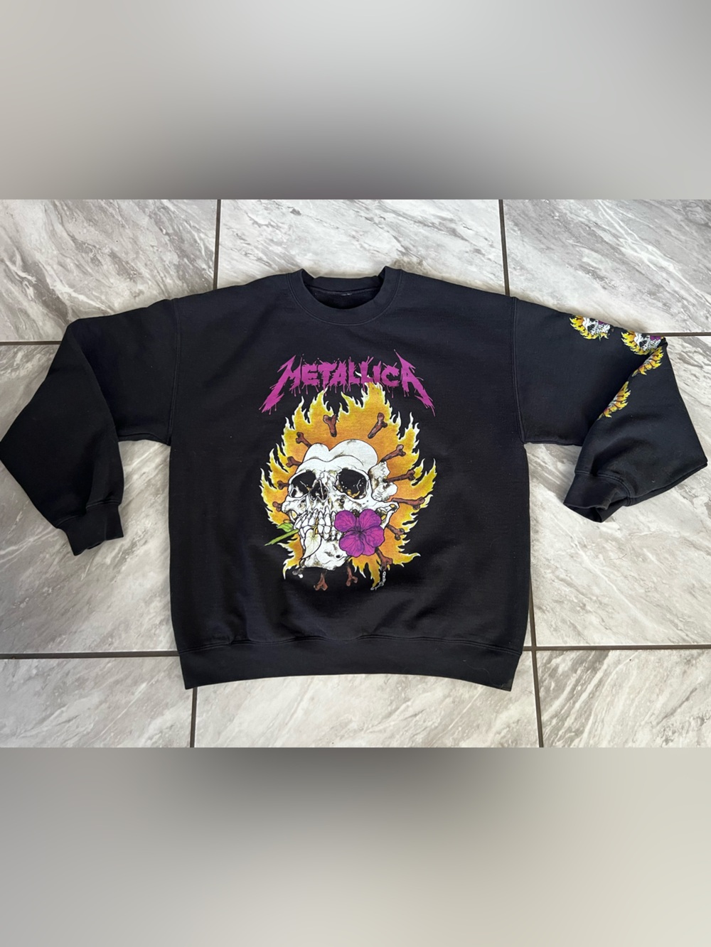 Metallica Band Sweater Large L skull & rose